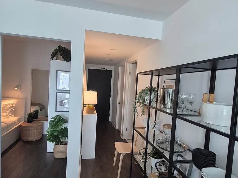 88 Queen St E #3215 — Photo 17