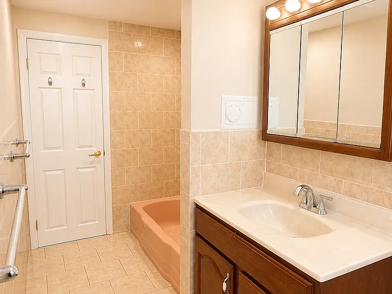 43 Witherbee Ave #1F — Photo 11