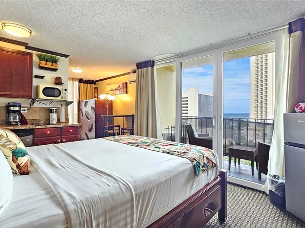 2425 Kuhio Ave #1001, Honolulu, HI 96815