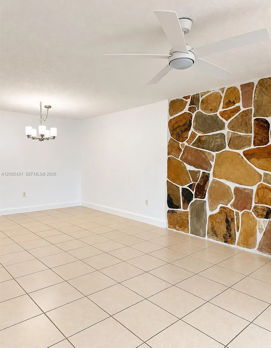 8405 NW 8th St — Photo 1