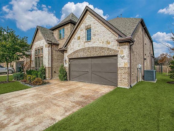2nd image of 3041 Bear Creek Pkwy