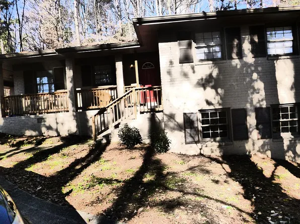 3152 Dodson Dr, East Pt, GA 30344