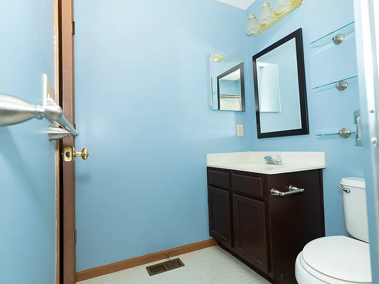7872 Waggoner Run Dr — Photo 10