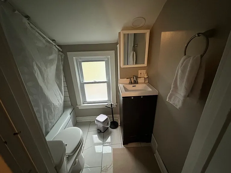 218 County Road B2 W #2 — Photo 3