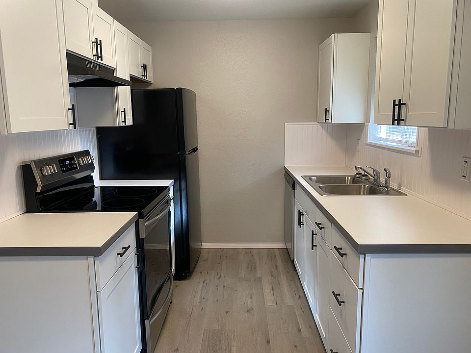 1st image of 2536 42nd Ave SE APT 10