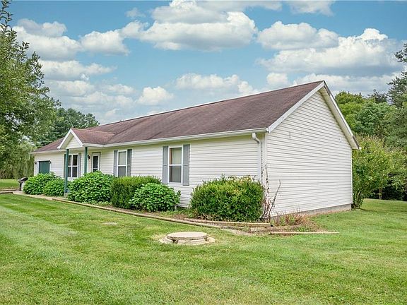3rd image of 6194 Glenn Oak Ct