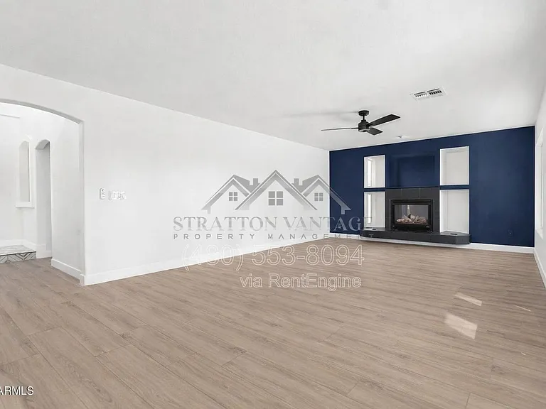 1005 E Stirrup Ln — Photo 8