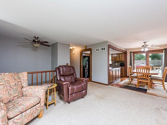 4th image of 25 Cremin Dr