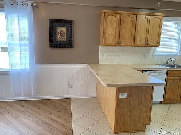 3rd image of 250 Tate Ave APT 2A