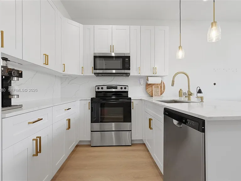 4425 SW 160th Ave #213 — Photo 3