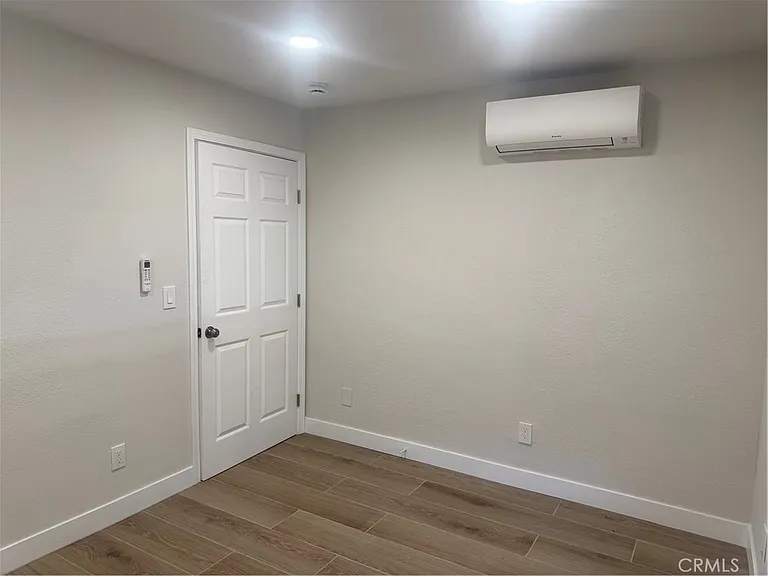 2397 N Apple Ave — Photo 7