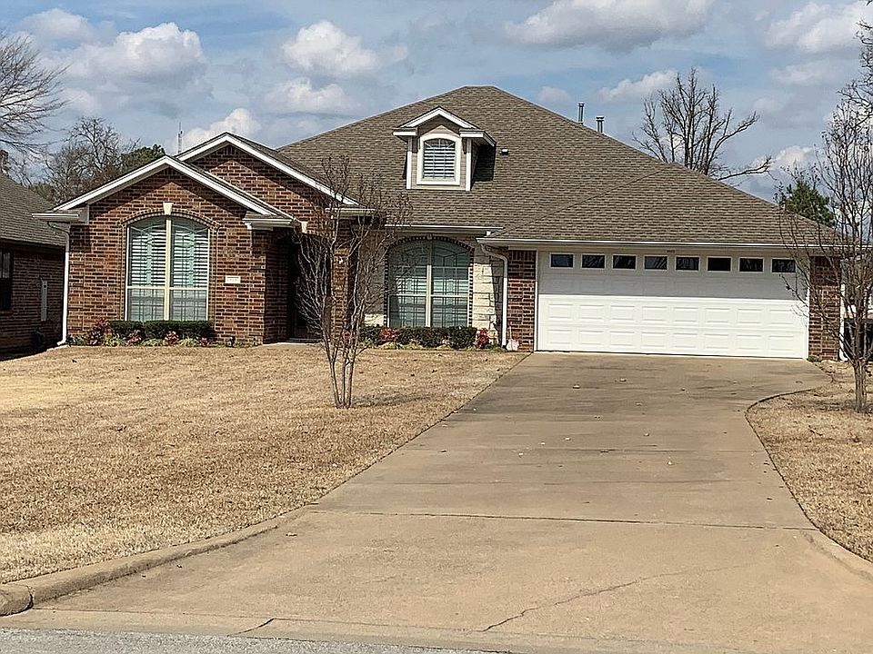 1st image of 915 Walnut Hill Dr