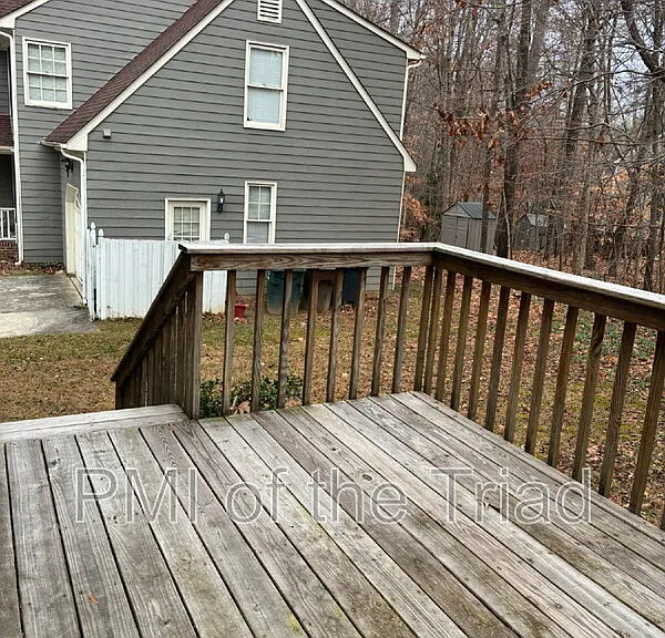 10 Creekstone Ct — Photo 7