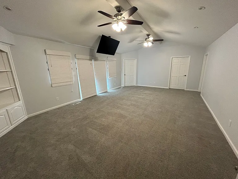 1665 Chris Ln — Photo 15
