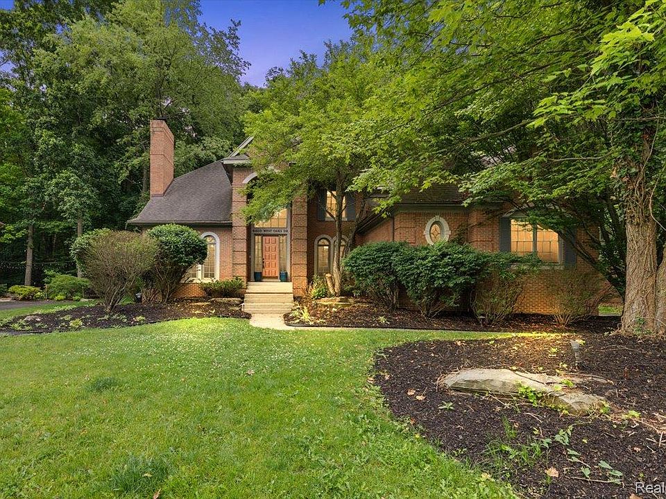 1st image of 6403 W Oaks Dr