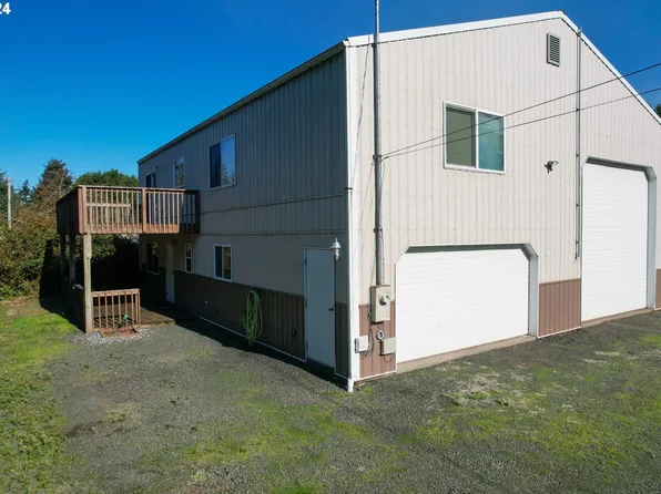 91181 Tarheel Ln, Coos Bay, OR 97420