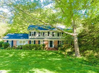 9 Rockingham Rd, Greenville, SC 29607