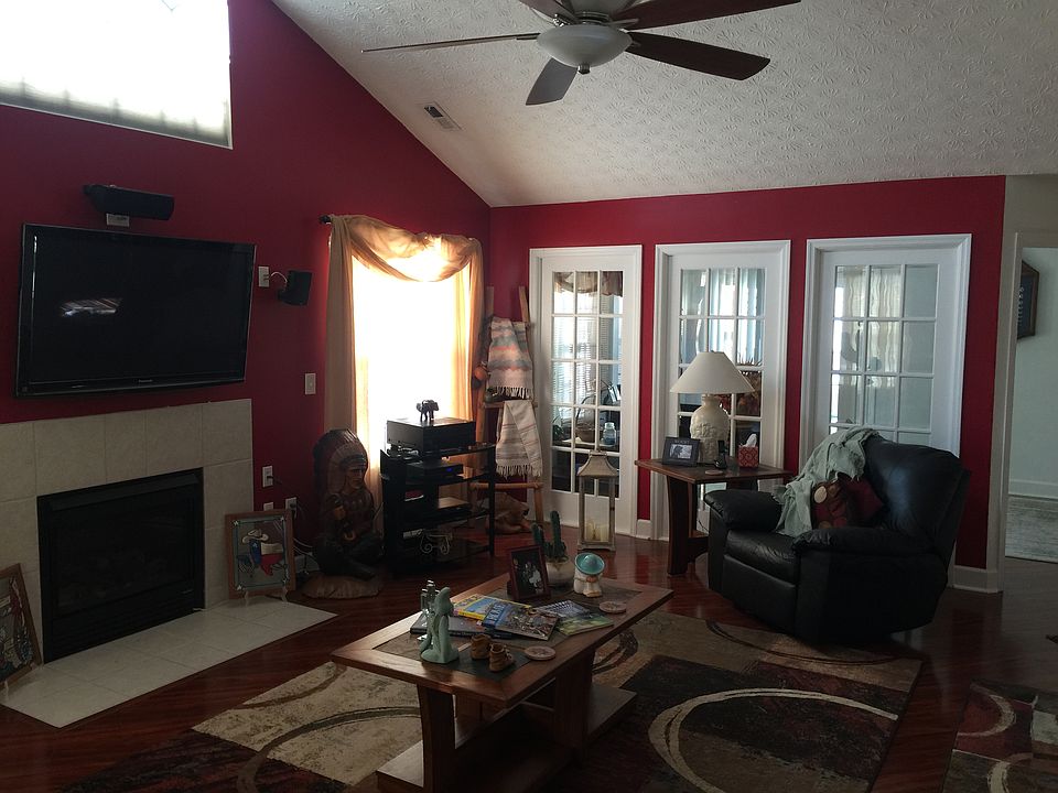 1st image of 6966 Salon Cir