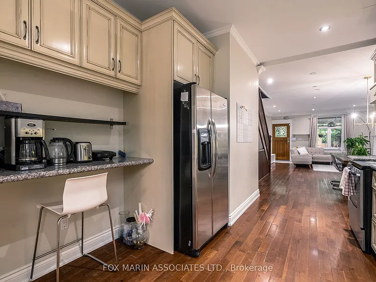 31 Browning Ave — Photo 11