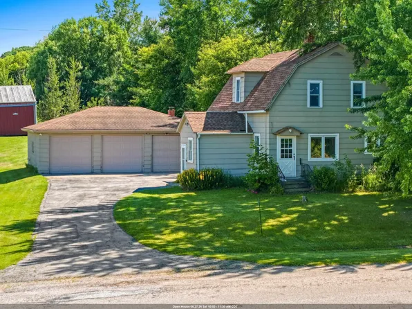 6104 Bader Rd, Luxemburg, WI 54217