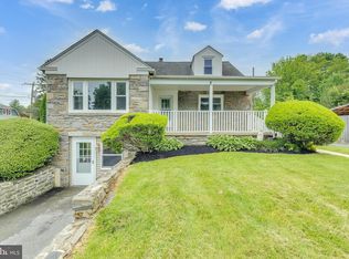 2 Fairhill Rd, Morton, PA 19070
