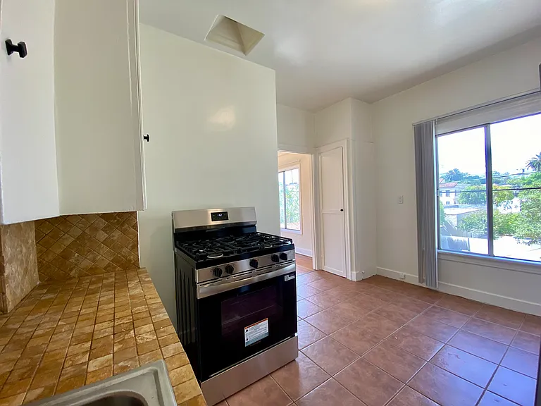351 N Ogden Dr #7 — Photo 8