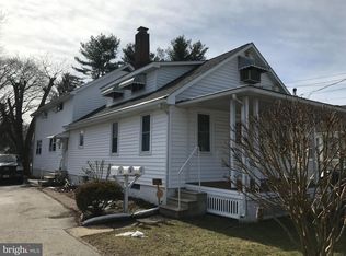 6 E Howard St, Clayton, NJ 08312