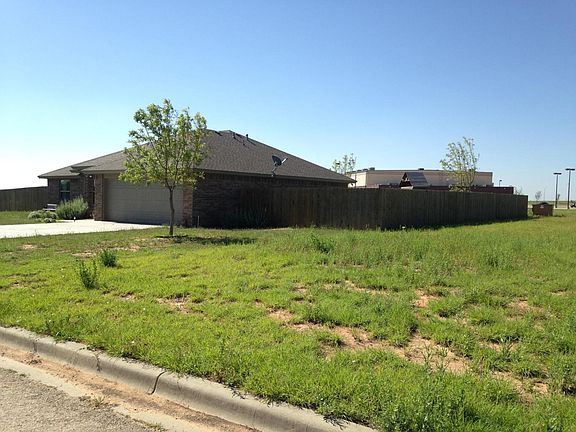 3rd image of 221 S Avenue J