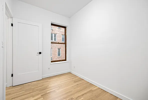 Rented by J PRESTON AND ASSOCIATES INC | media 17