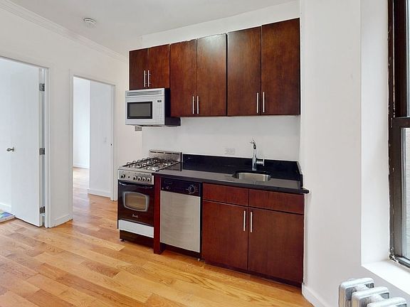 3rd image of 504 E 12th St APT 18
