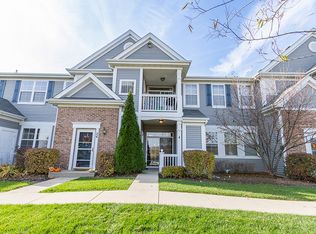 2215 Aurora Dr UNIT 4, Hampshire, IL 60140