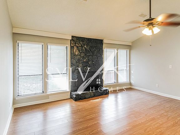 3rd image of 5238 Stafford Dr