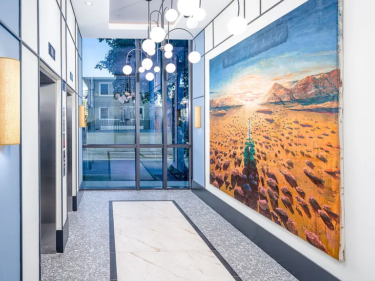 Gallery Marti Park — Photo 21