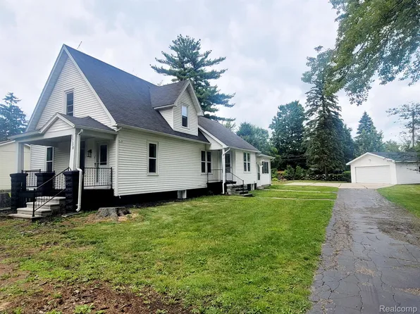 3730 W Water St, Port Huron, MI 48060