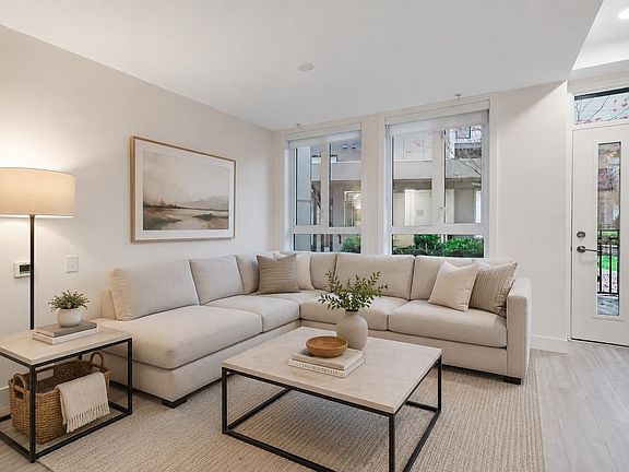 2nd image of 2035 Glenaire Dr #124