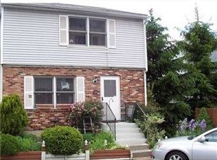 10 Estate Dr, Middletown, NY 10940