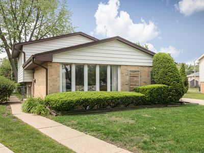 305 Denver Dr, Des Plaines, IL, 60018