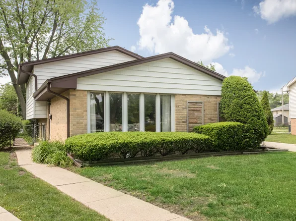 305 Denver Dr, Des Plaines, IL 60018