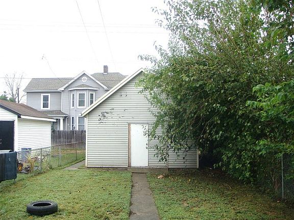 3rd image of 2459 Benninghofen Ave