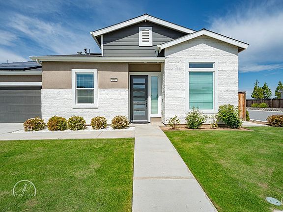 3rd image of 9112 Majestic Falls Ln