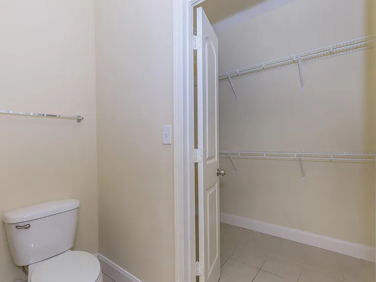 Arista Apartments — Photo 25