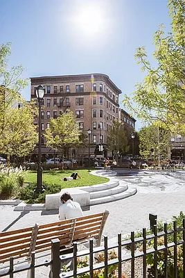 Rented by REAL New York | media 22