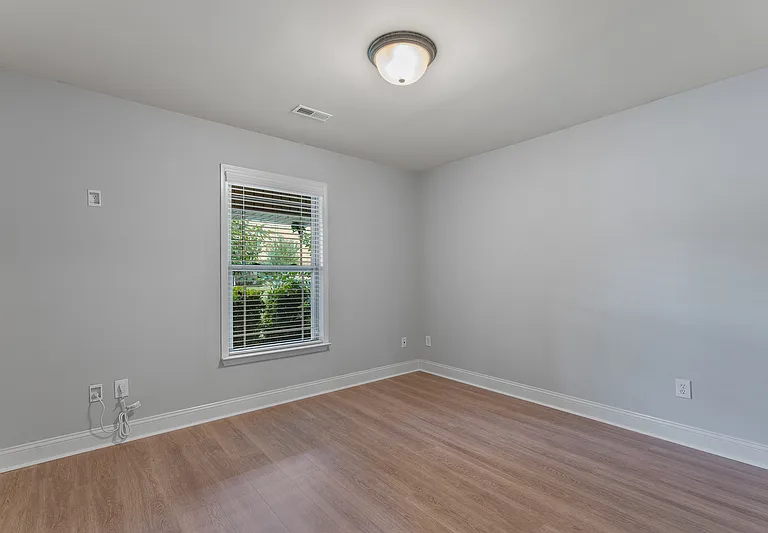 323 Harbor Glen Dr SW — Photo 14