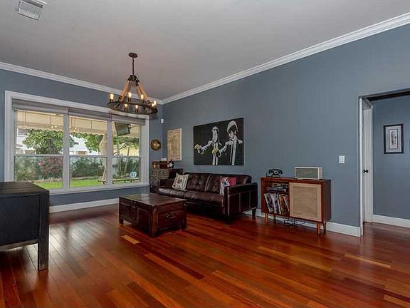 5th image of 5335 SW 32nd Ter