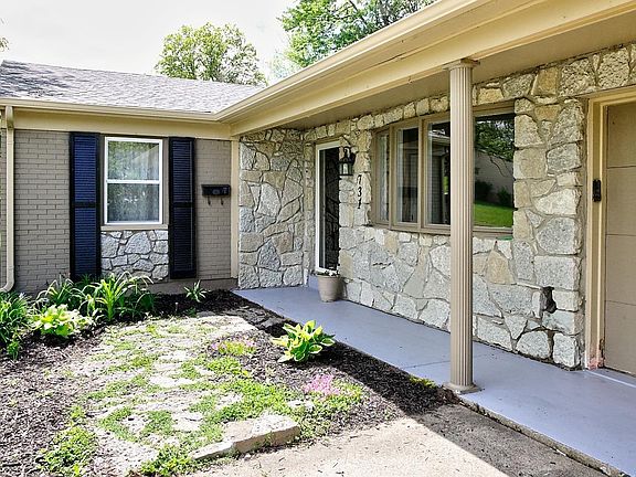 2nd image of 731 Rockford Dr