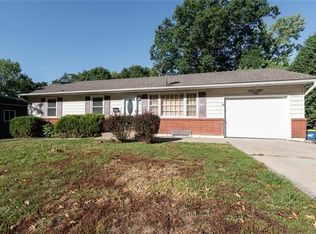 420 Maple St, Liberty, MO 64068