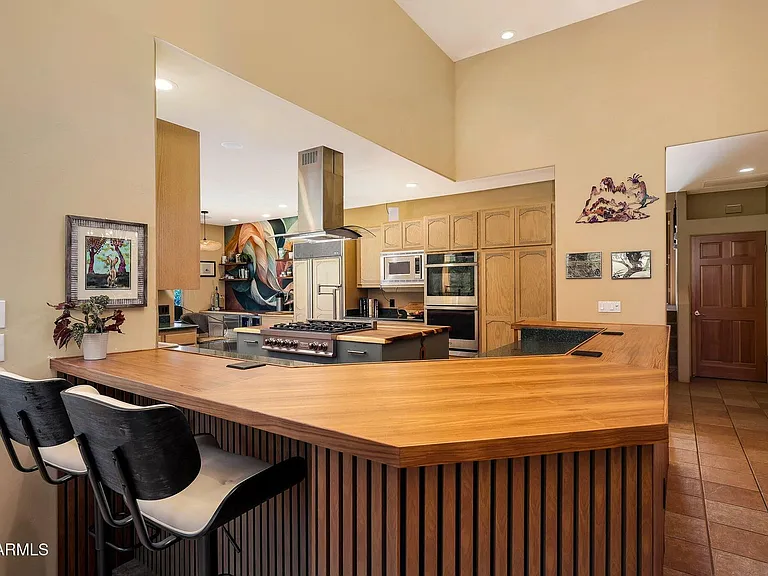 100 Penelope Way — Photo 16