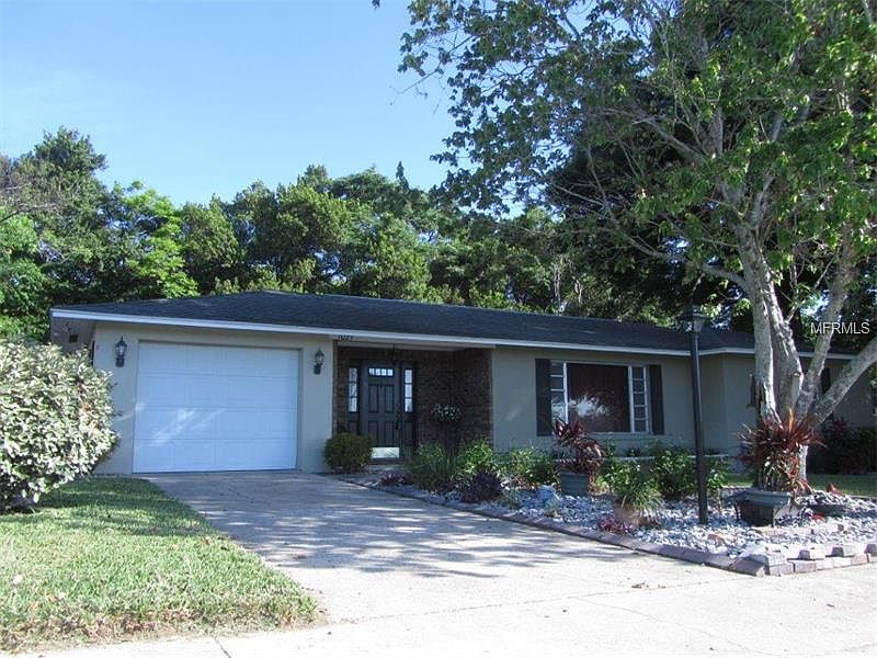1st image of 1027 Clay Blvd