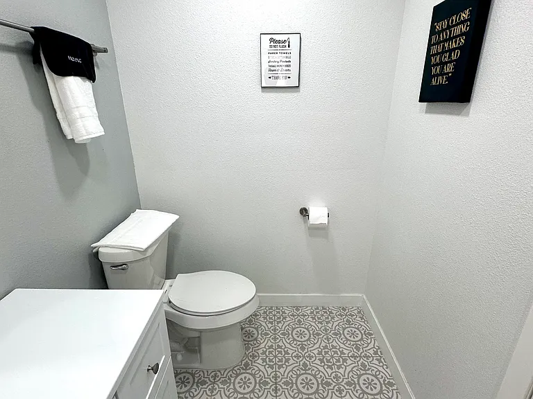 Full Bathroom