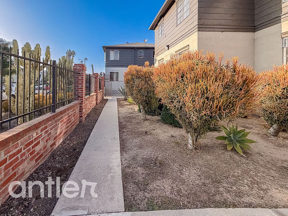 1st image of 4101-4103 Palmyra Rd #4103-06